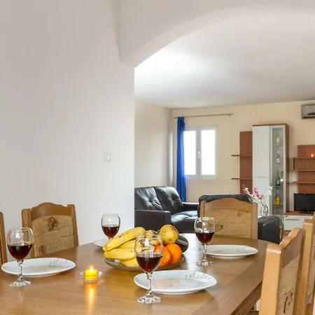Ukic Apartment Kastela